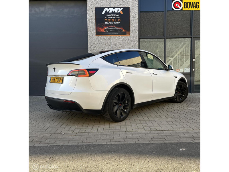 582663823-100