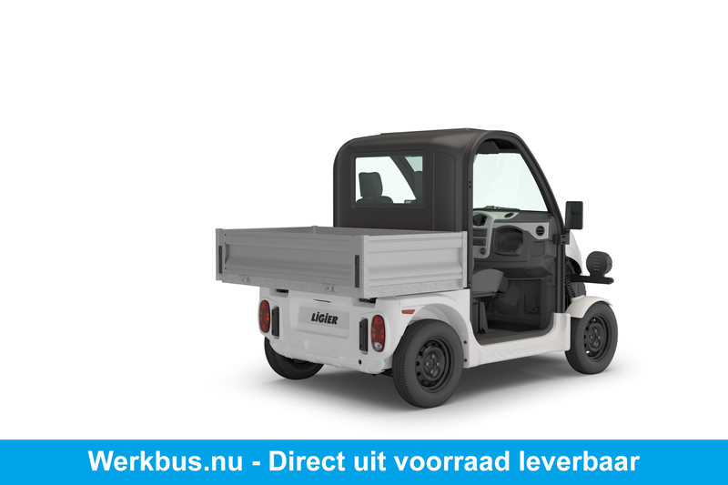 658095932-100