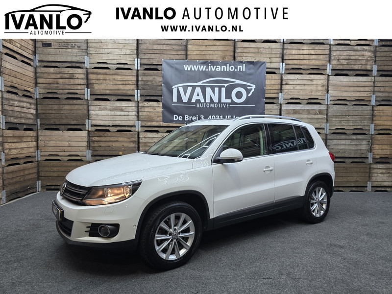 843943095-100