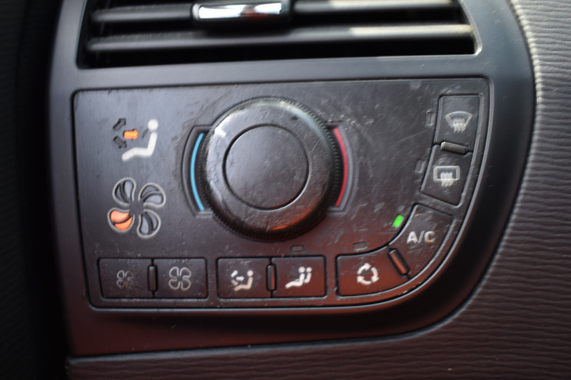 245818738-100-13.jpg