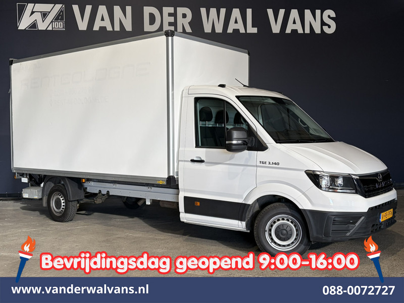 795819932-100