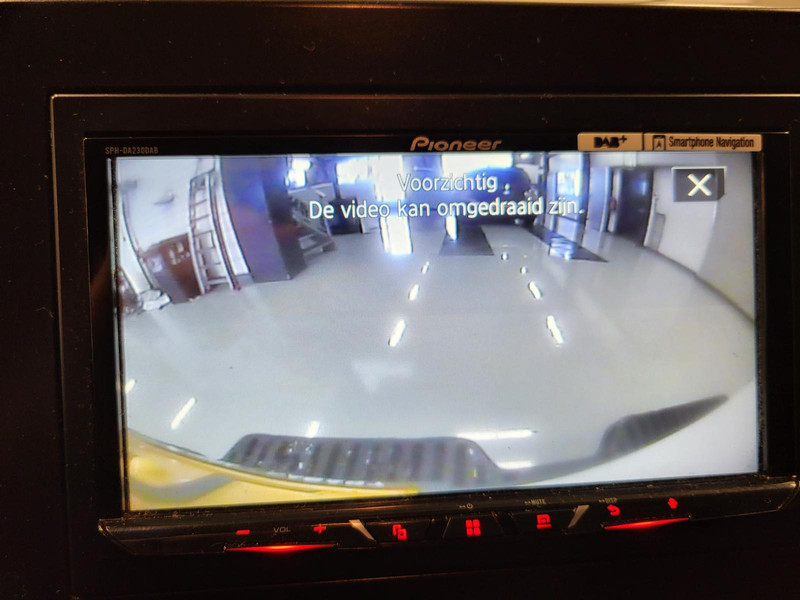 36975894-10.jpg