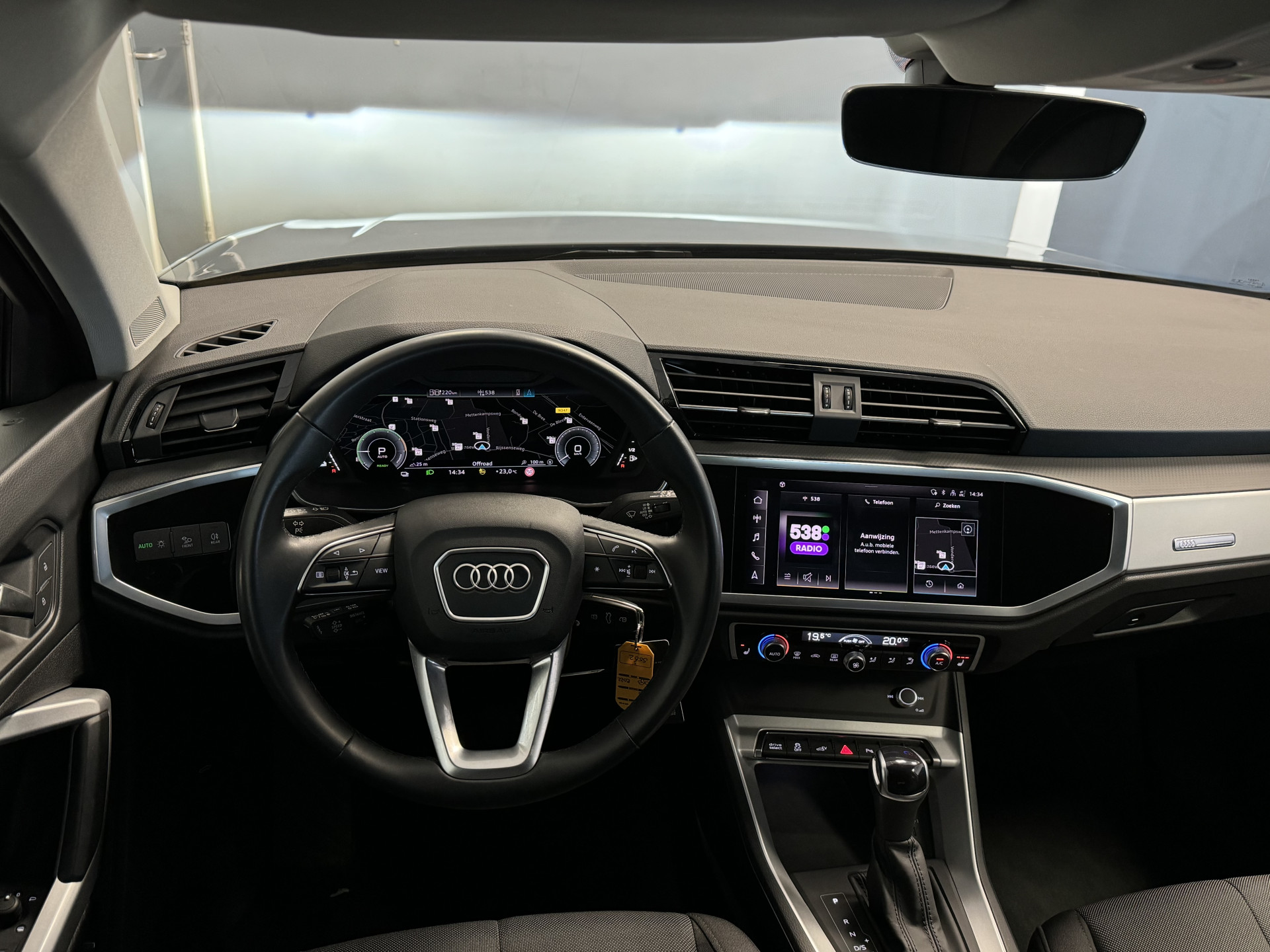 39029217-16.jpg