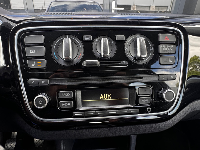 39098107-16.jpg