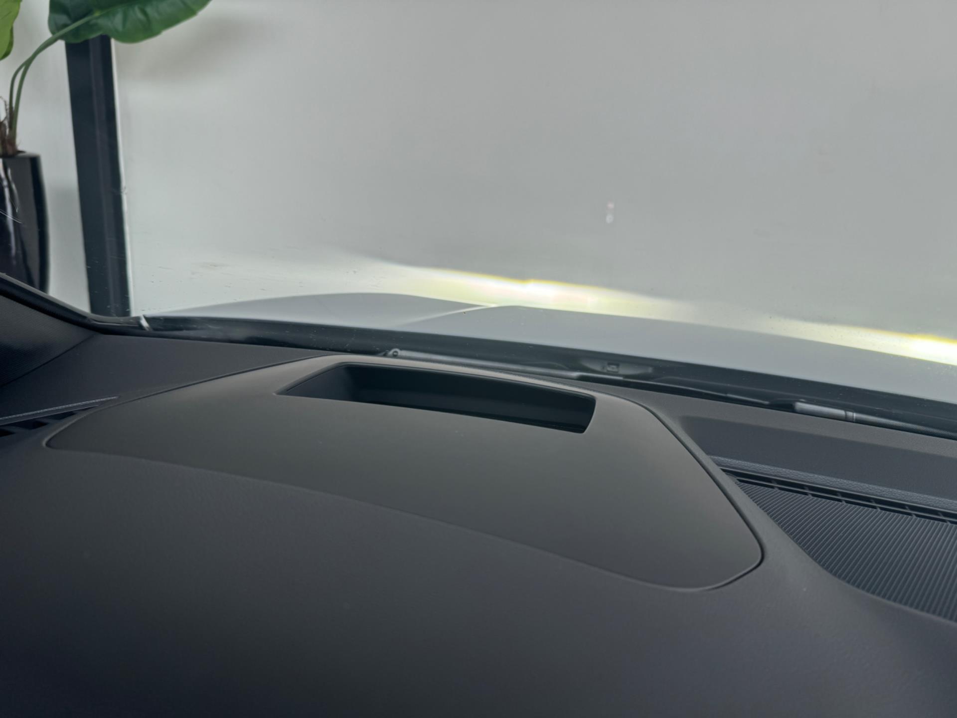 39728371-25.jpg