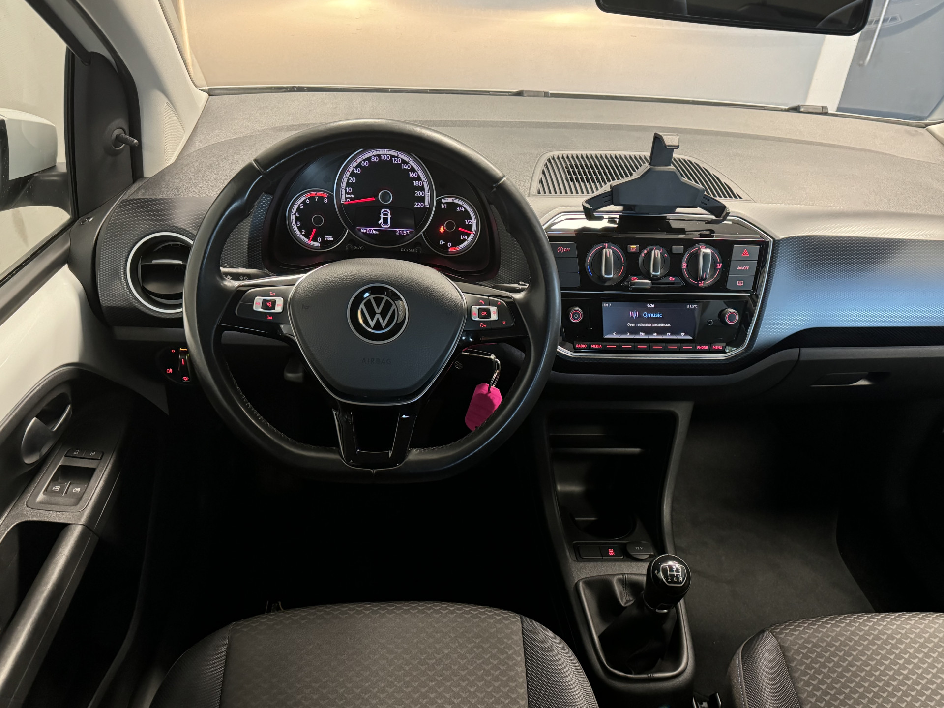 40364439-12.jpg