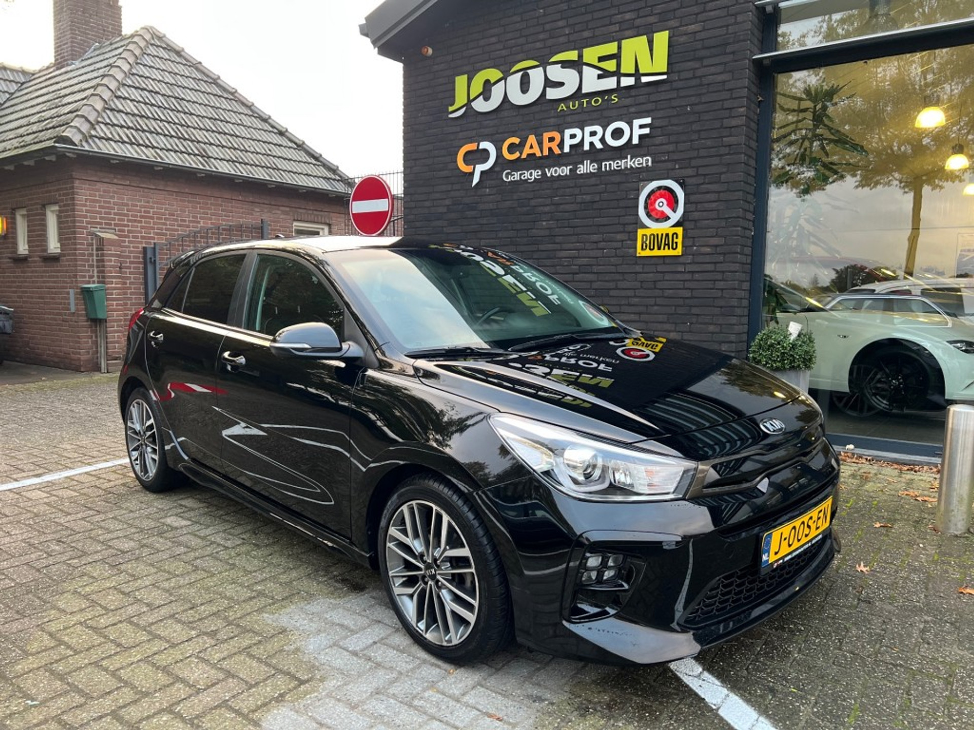 43851059