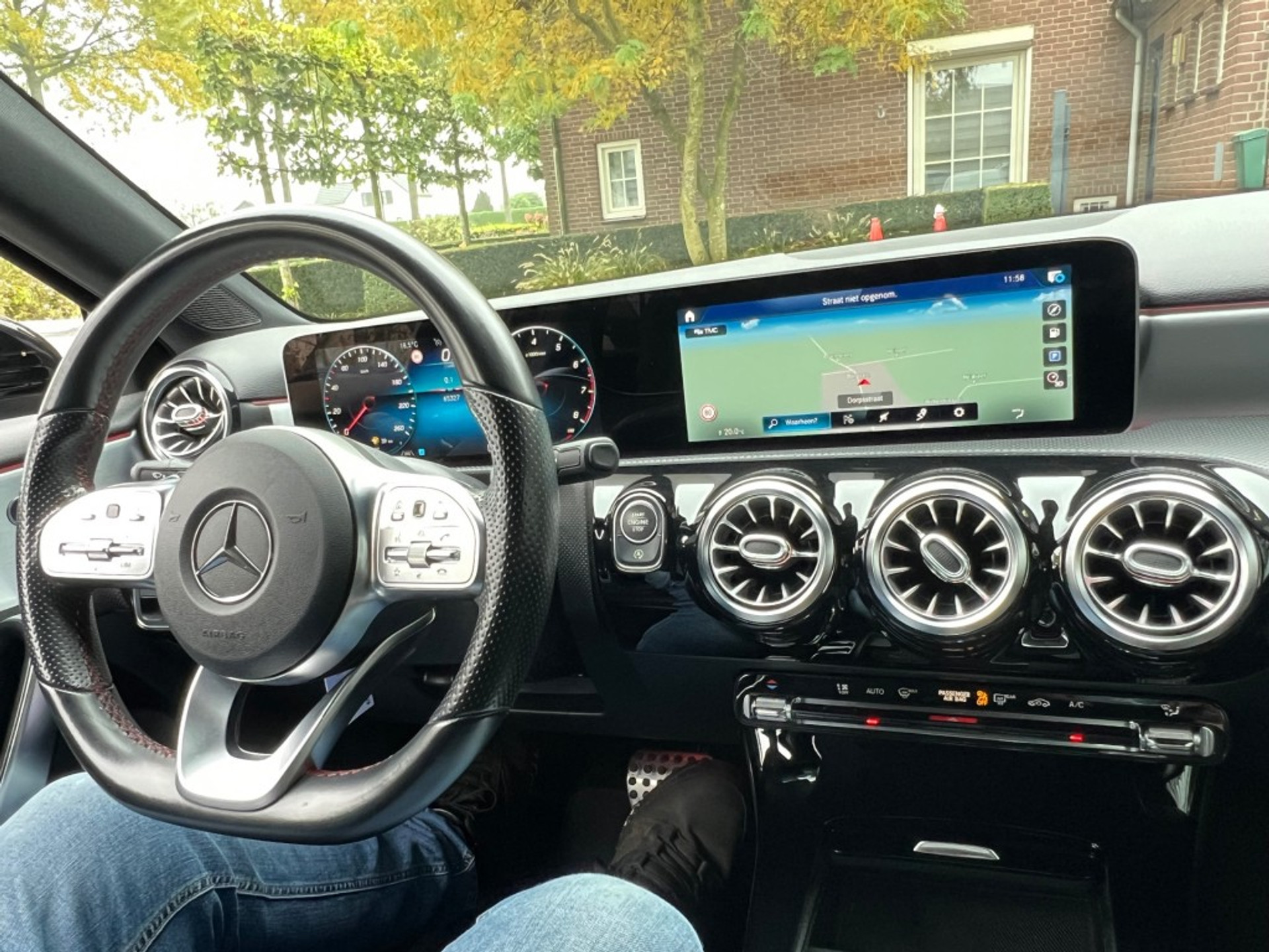 40869154-15.jpg
