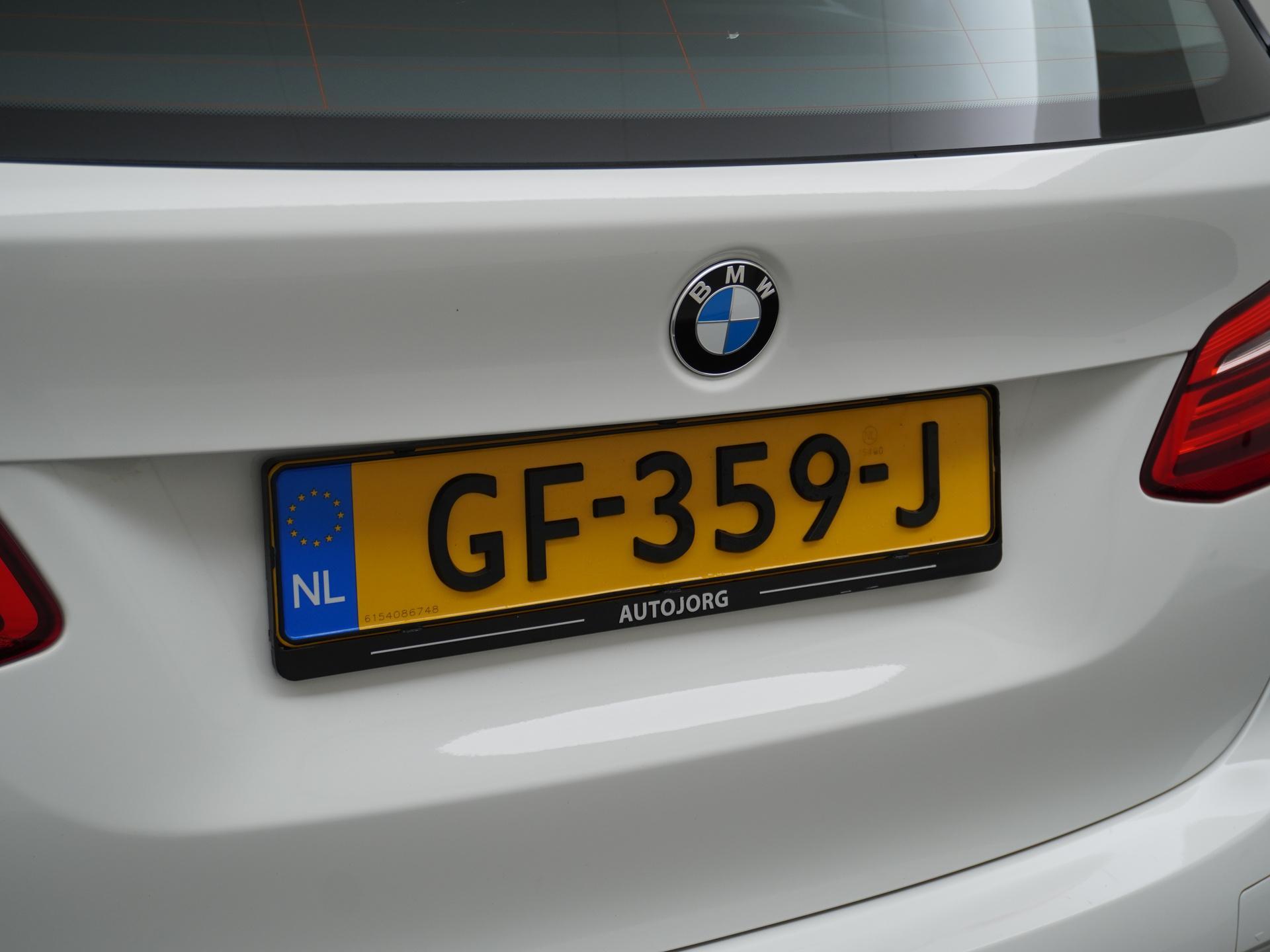 40903843-4.jpg