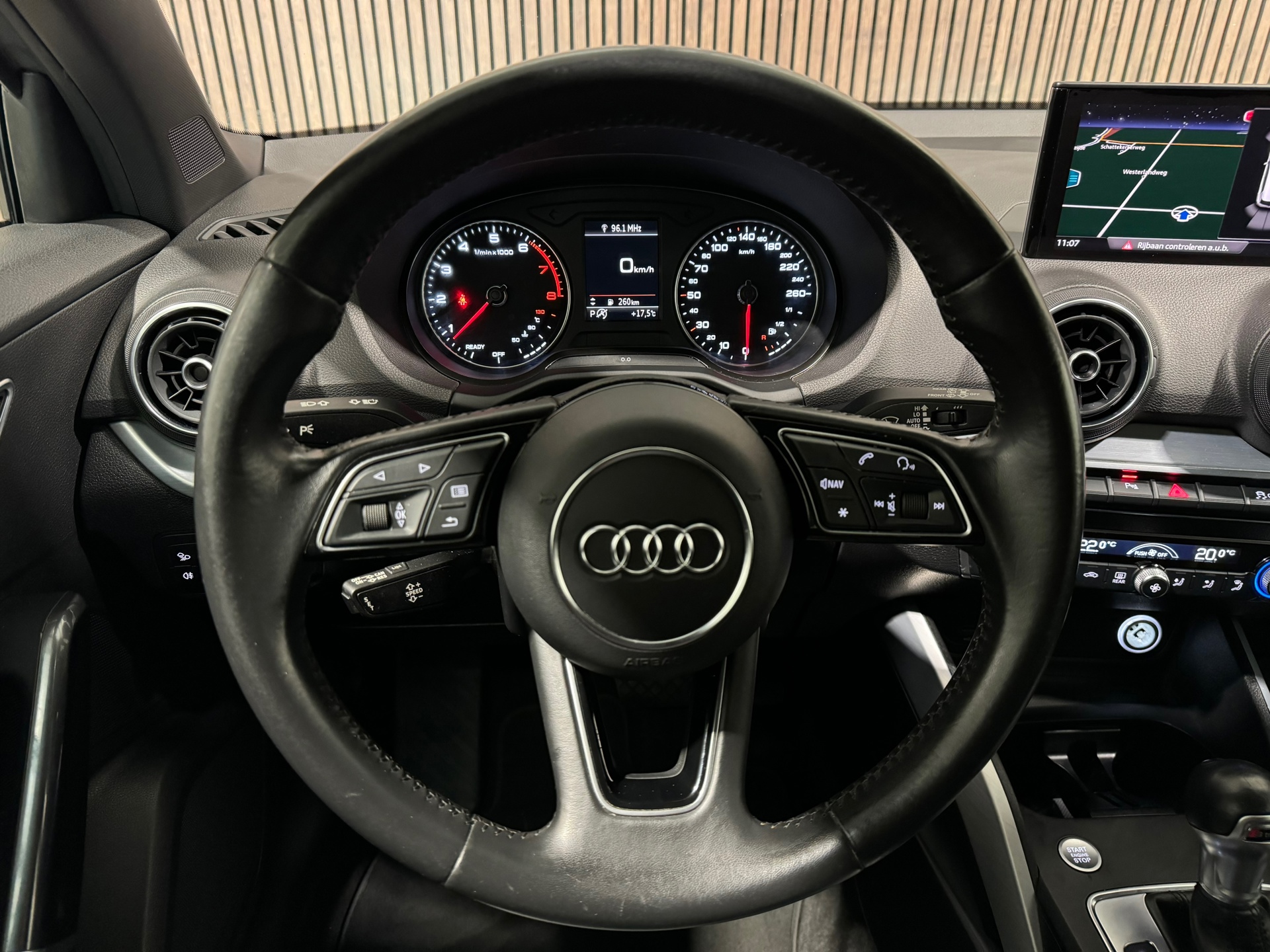 40996864-18.jpg