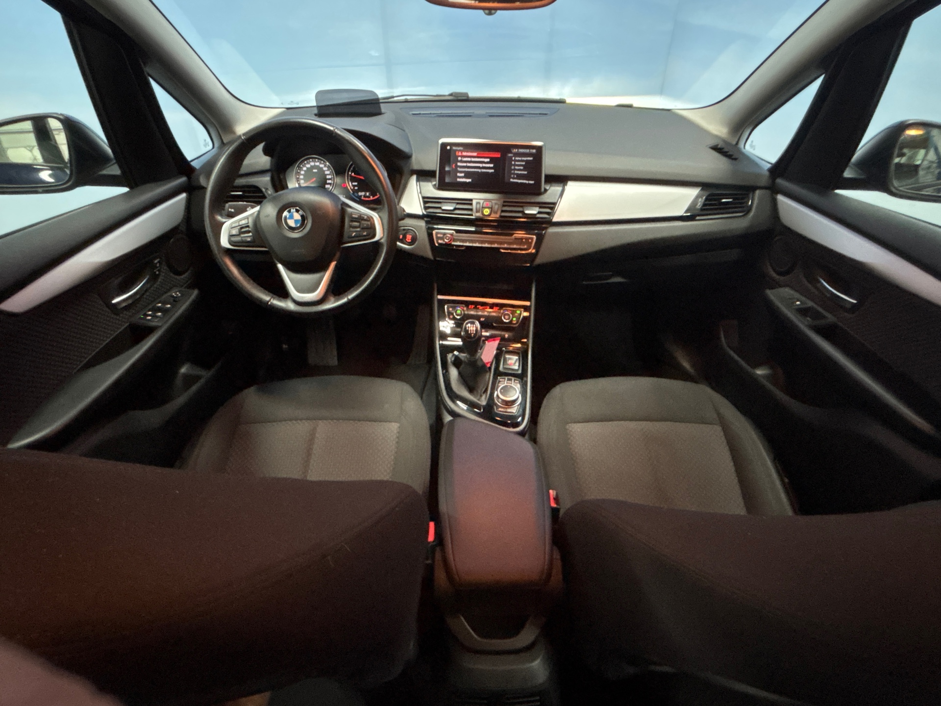 41585929-20.jpg