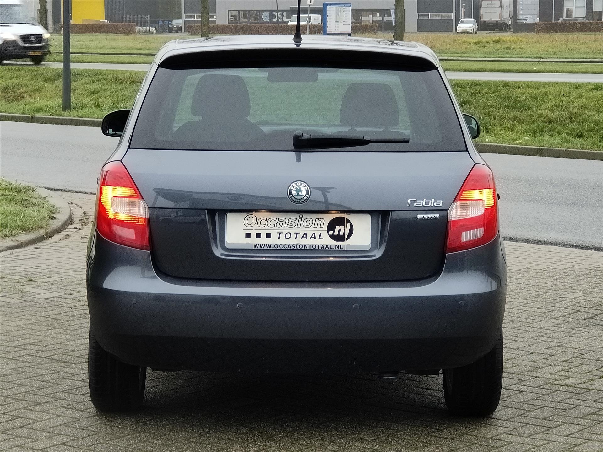 41639611-4.jpg