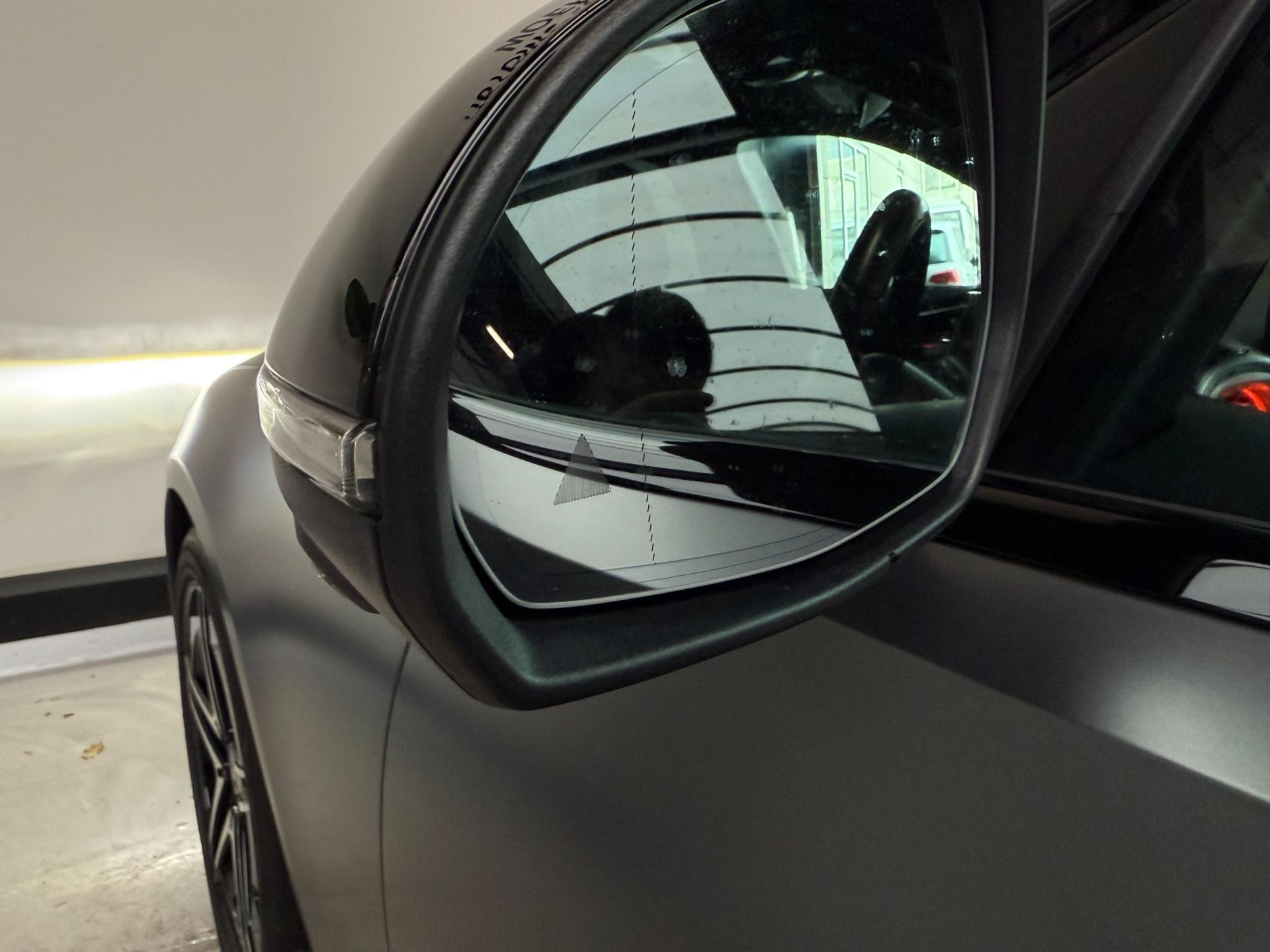 41687150-20.jpg