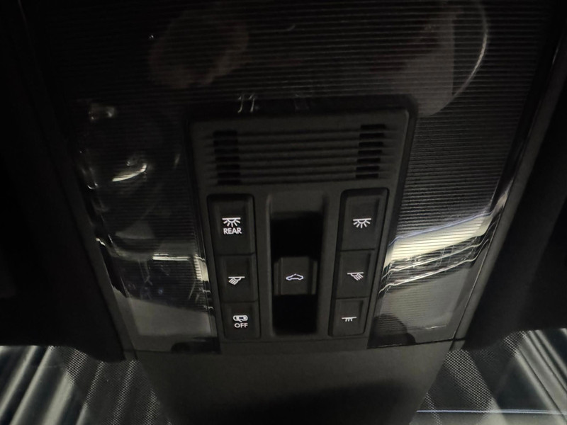 42214675-45.jpg