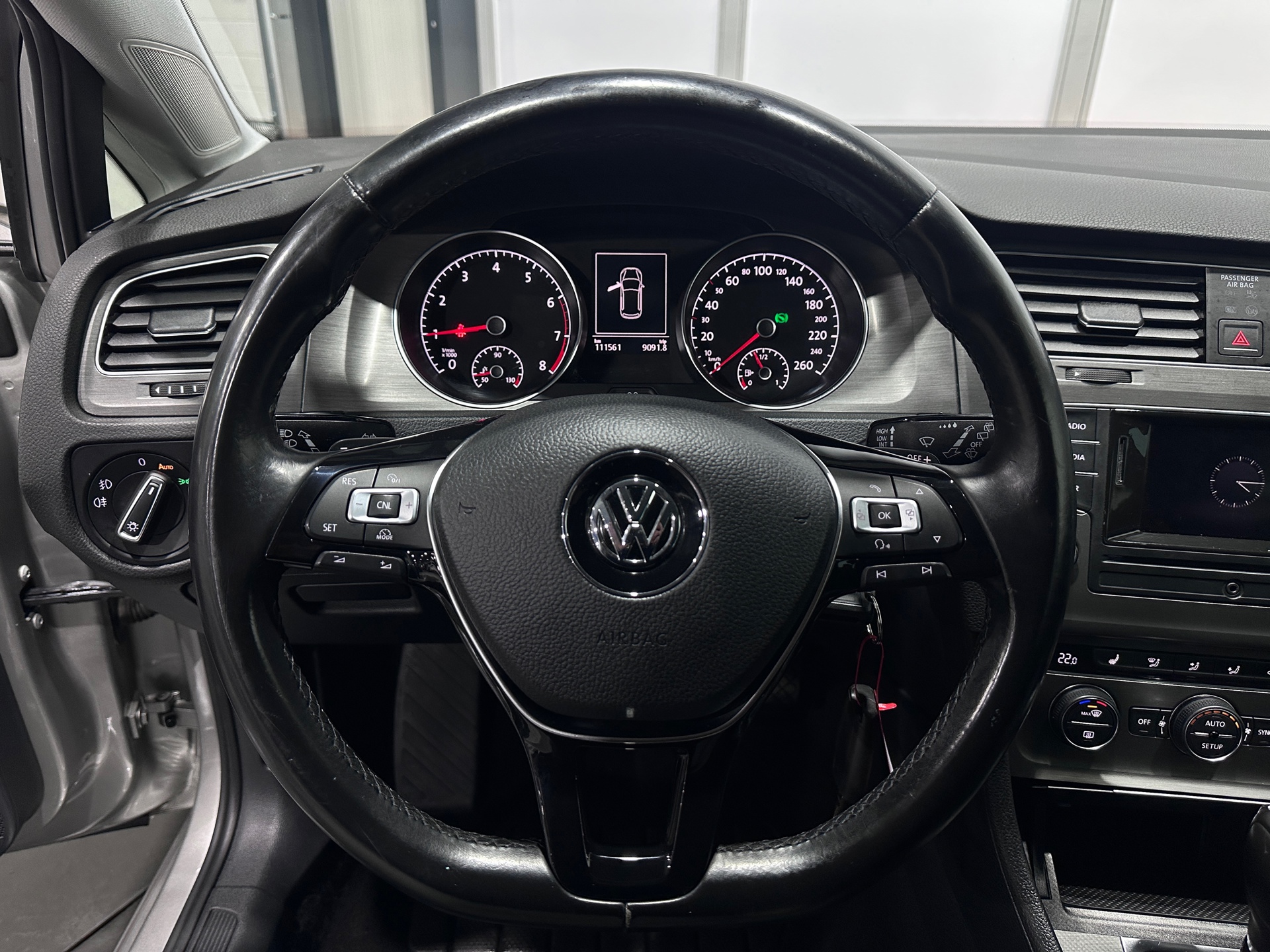42258398-16.jpg
