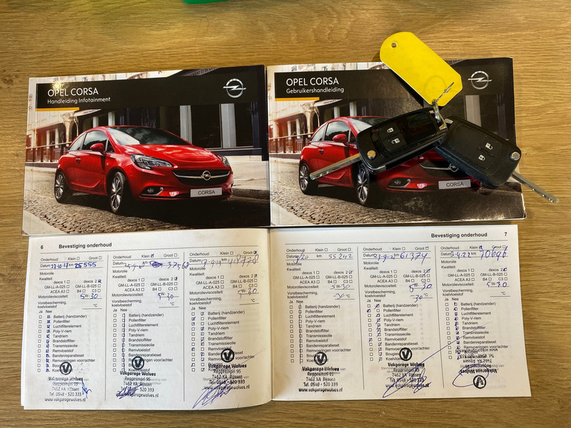 43038450-24.jpg