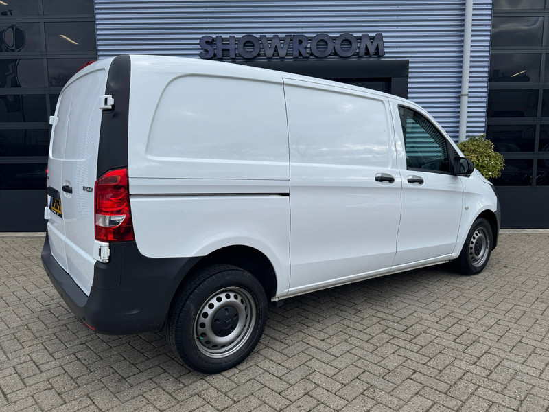43836725-7.jpg