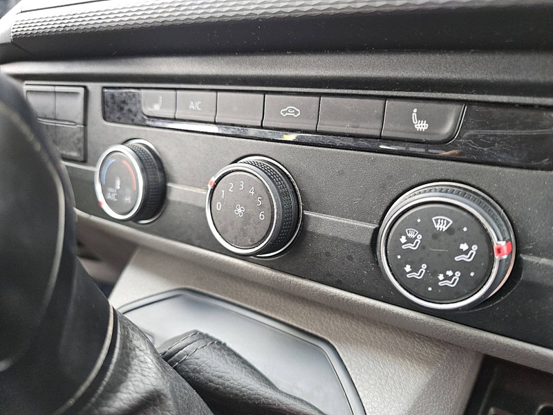 45971904-8.jpg