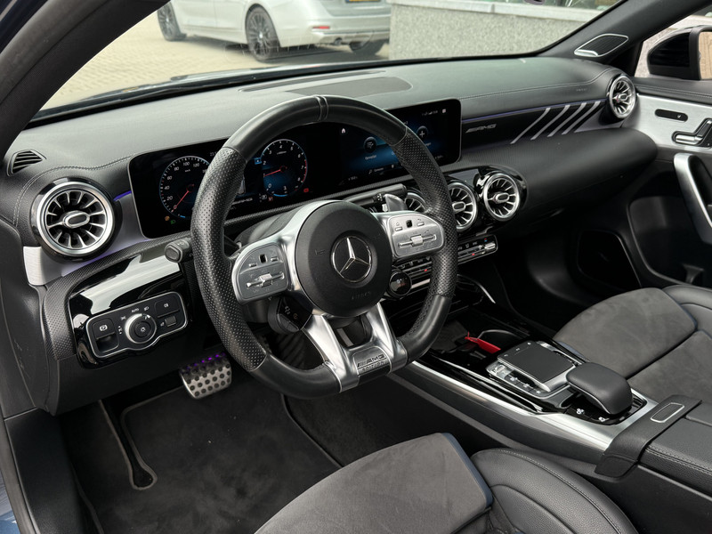 46457589-5.jpg