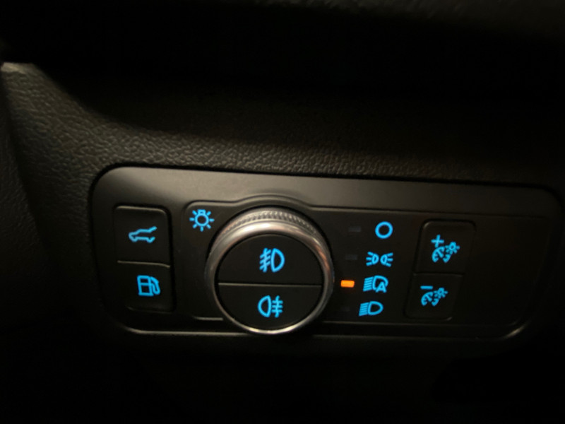 46578002-23.jpg