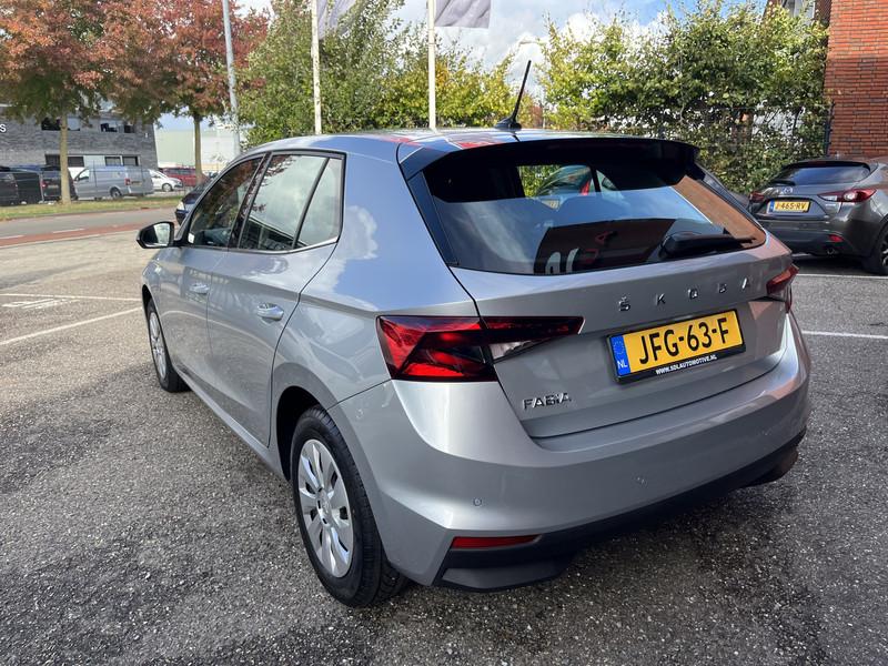 47284043-4.jpg