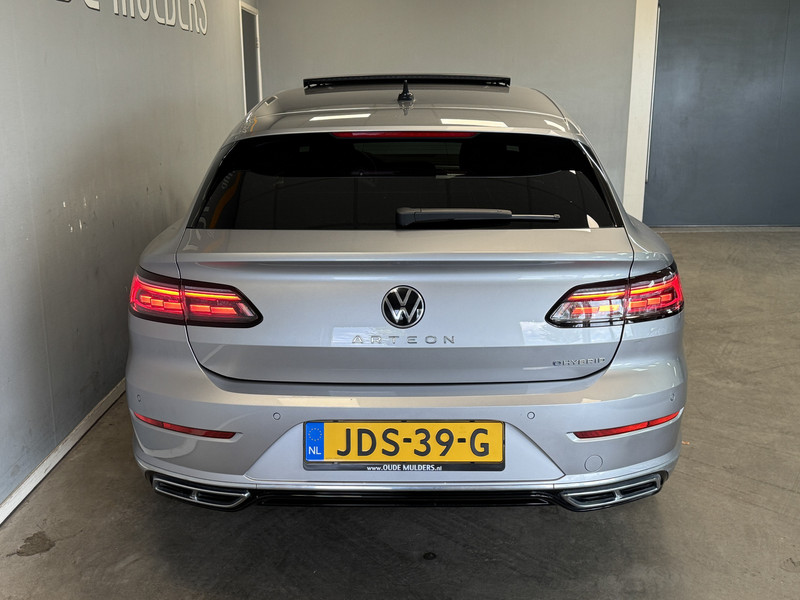 47354451-4.jpg