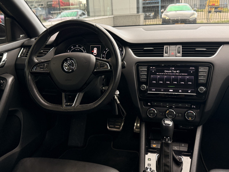 47397370-18.jpg