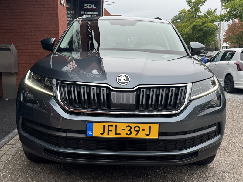 47398296-5.jpg