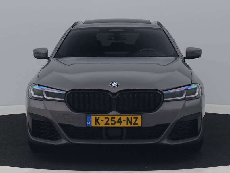 47406605-12.jpg