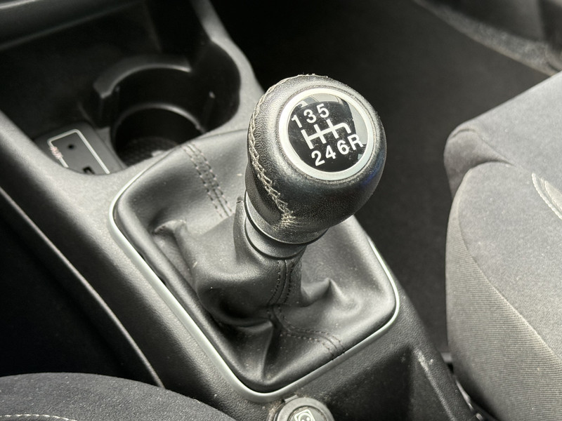 47464396-14.jpg