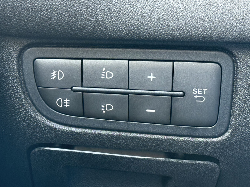 47464396-24.jpg