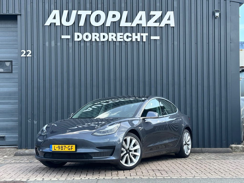 47570428