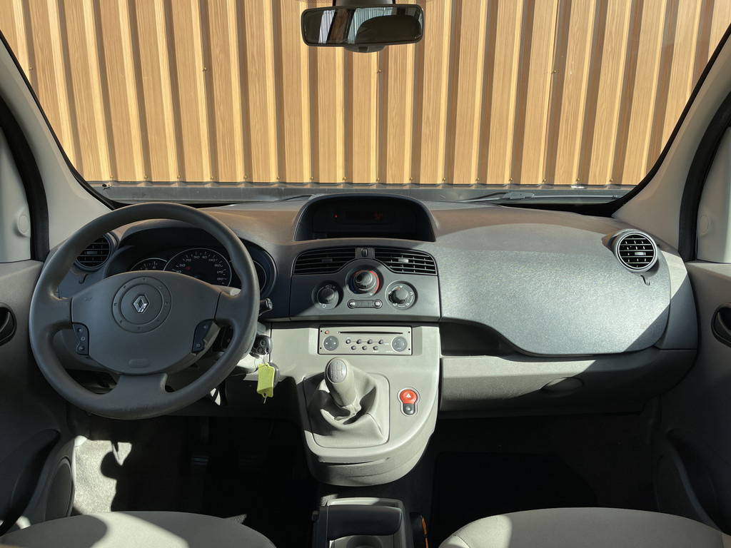 47574498-7.jpg