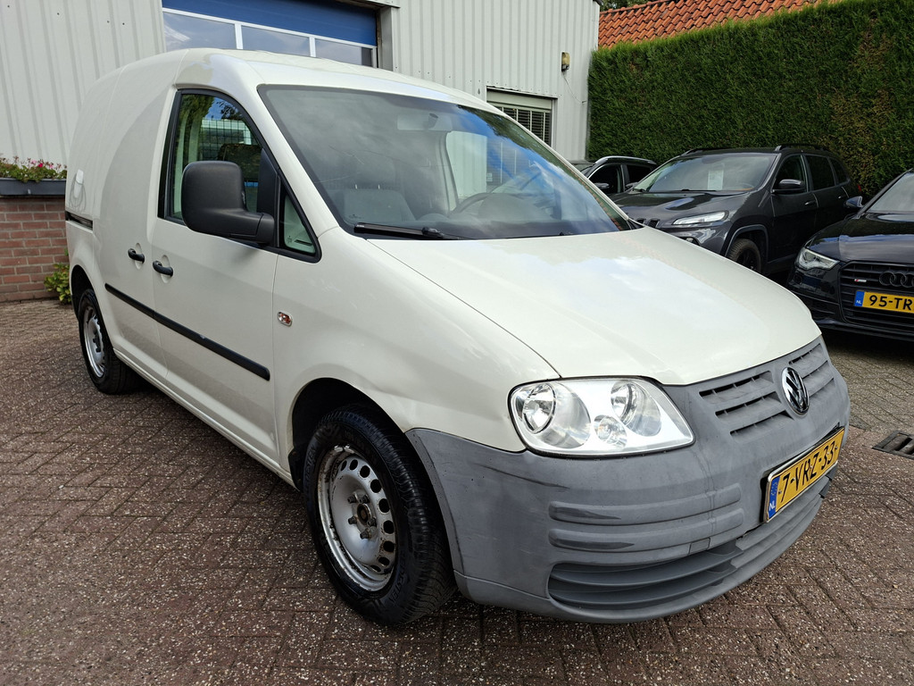 47966490-12.jpg