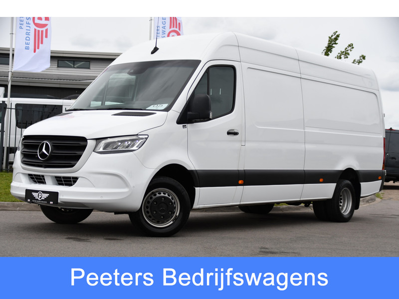 200563385-100