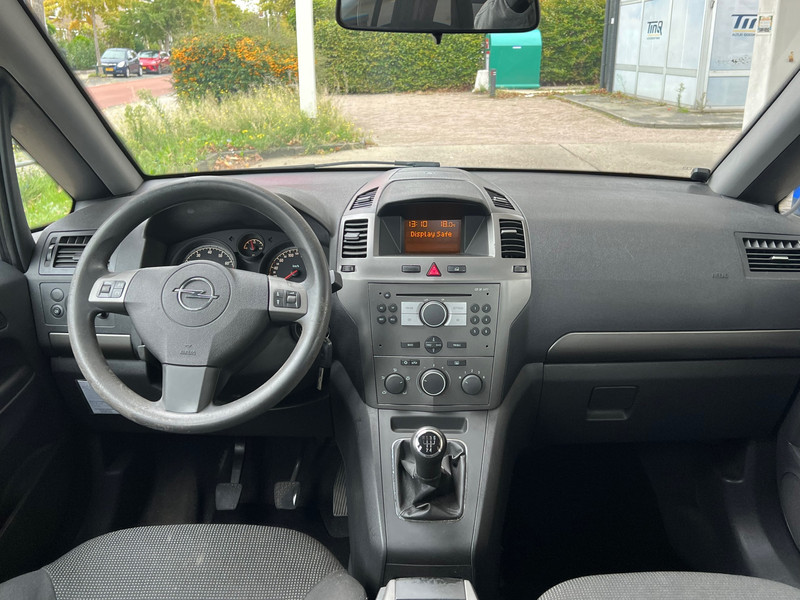 48259086-18.jpg
