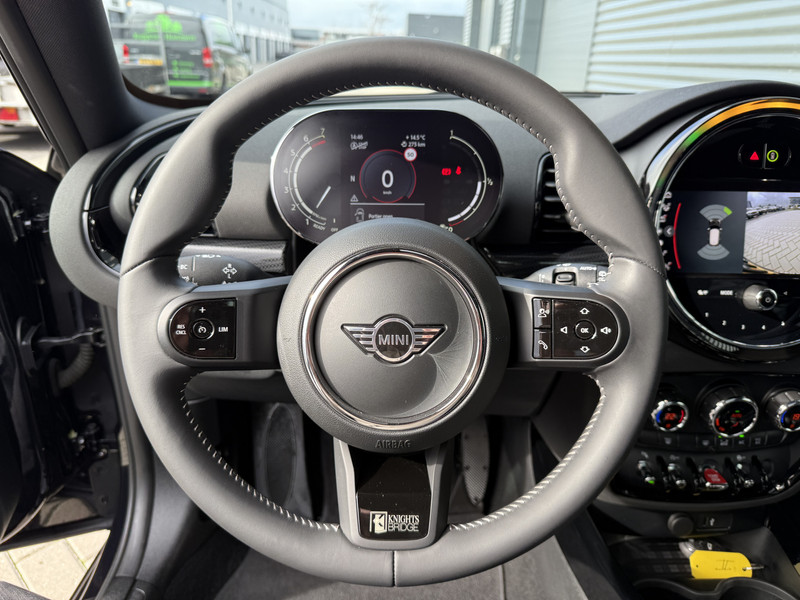 48415229-7.jpg