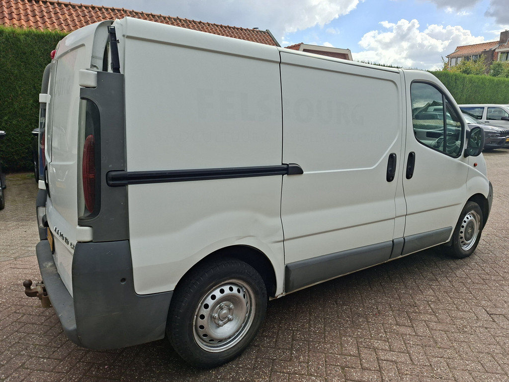 48461482-8.jpg
