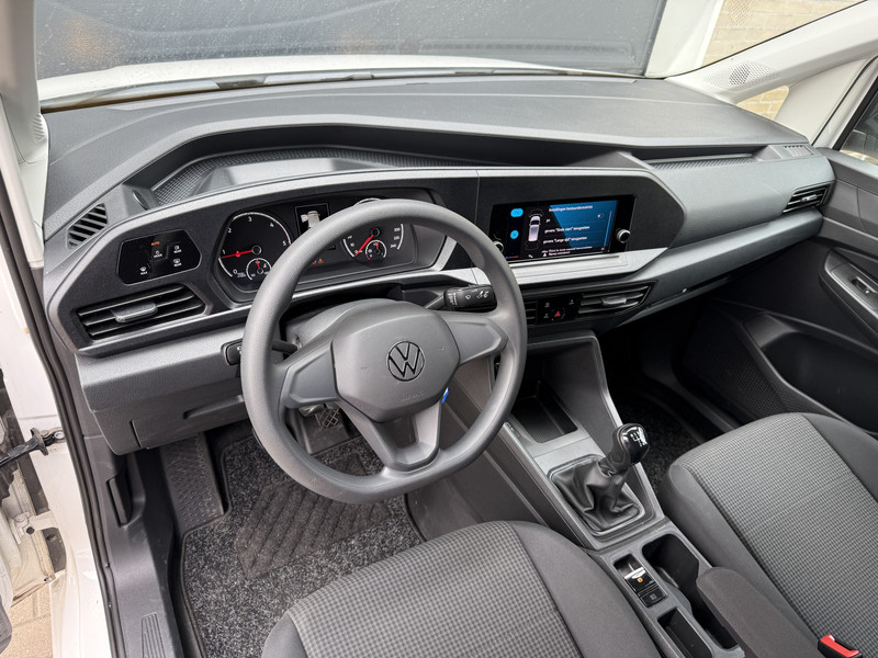 484707354-100-1.jpg