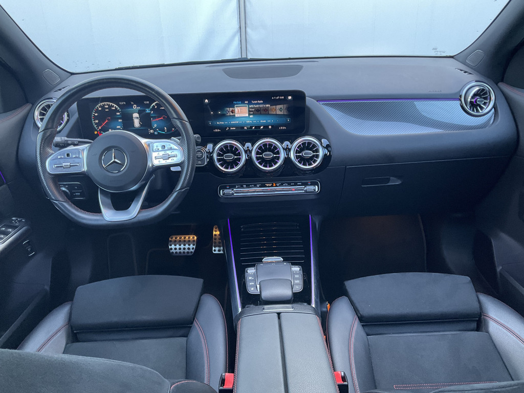 48537445-2.jpg