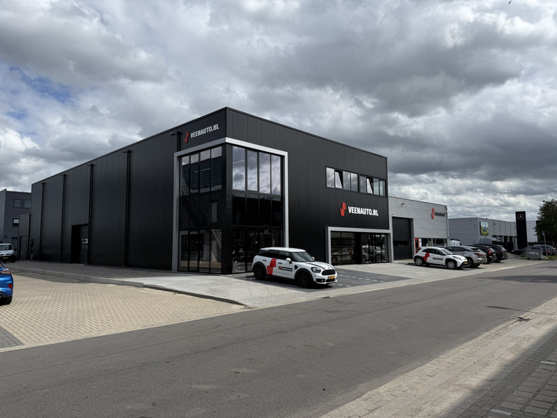 48574720-26.jpg