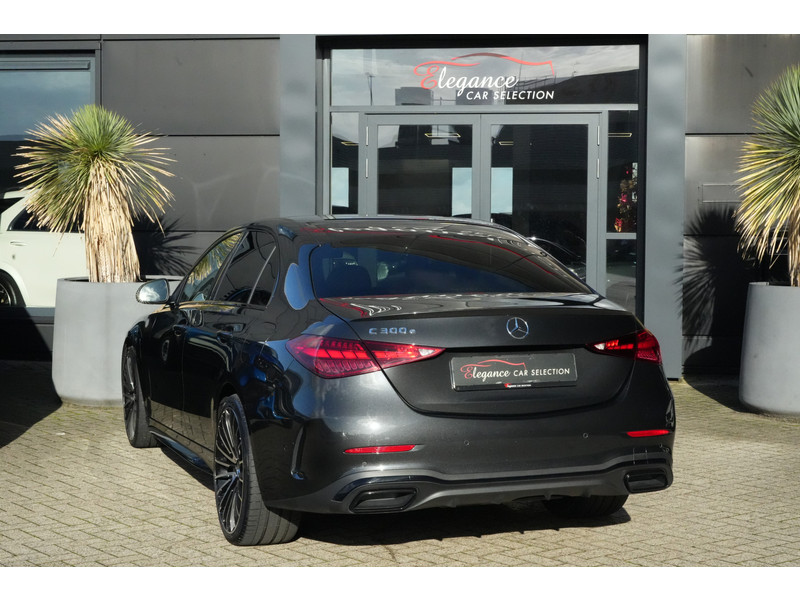 48591775-7.jpg