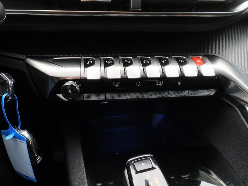 48622875-24.jpg