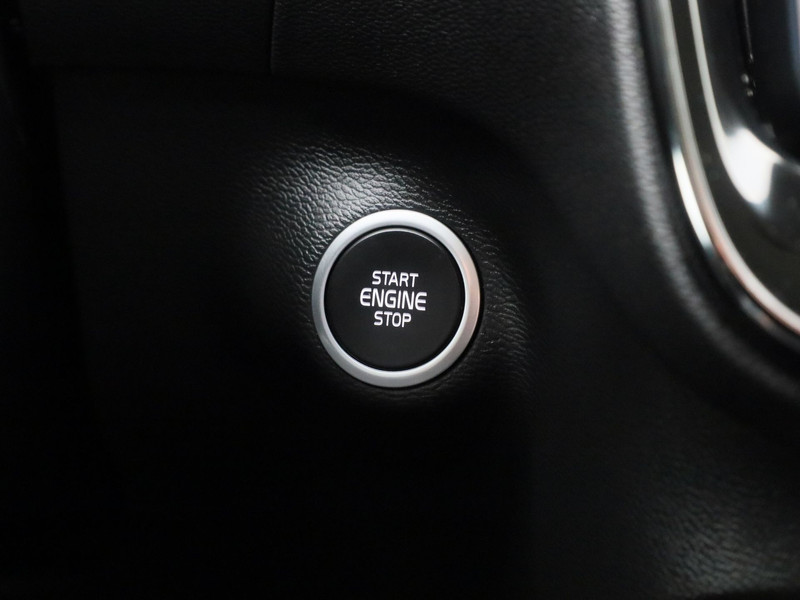 48622913-23.jpg