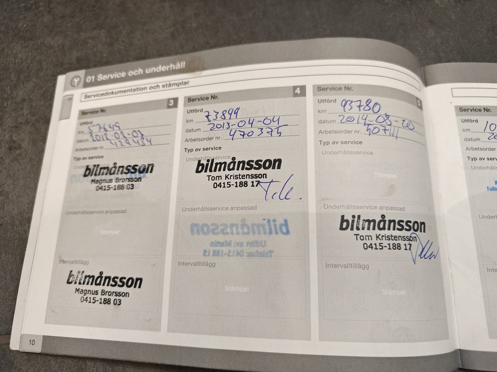 48630127-17.jpg