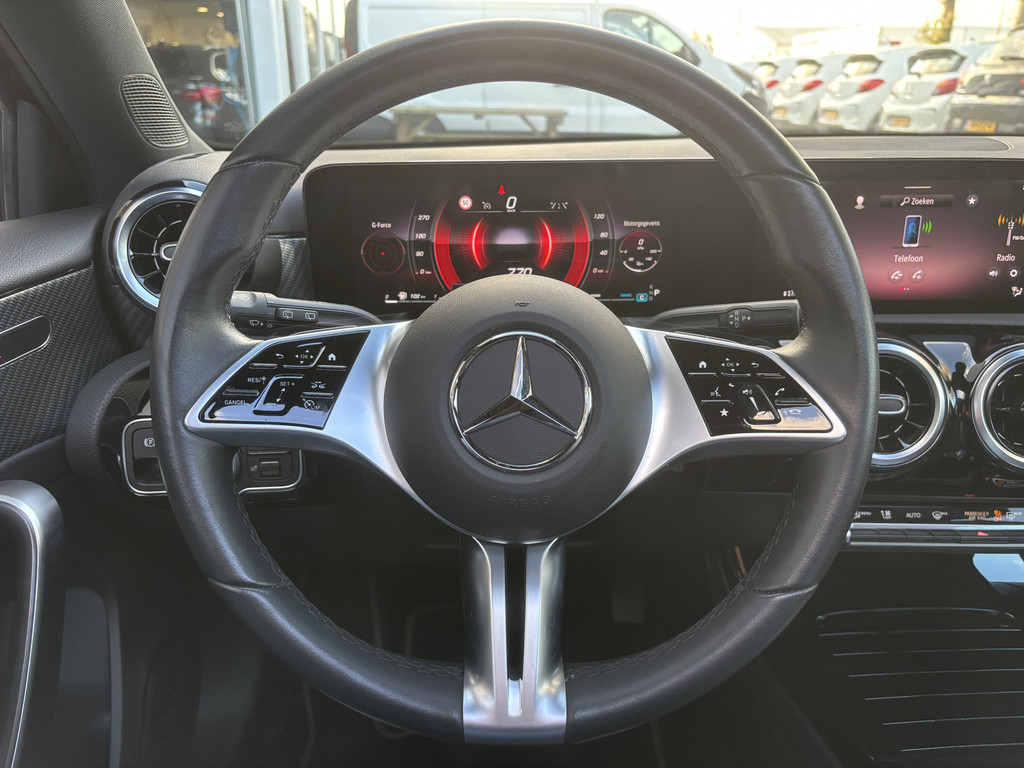 48677063-3.jpg