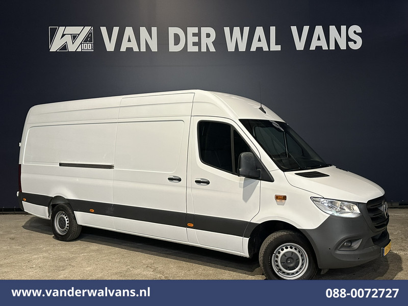 776928914-100