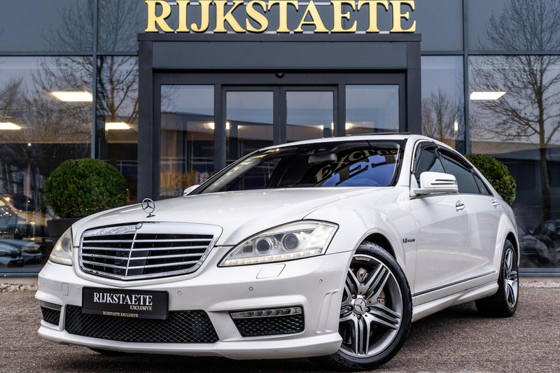 127685349-100