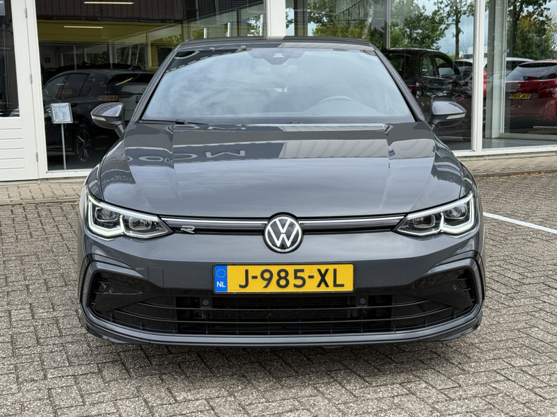 673120753-100-1.jpg
