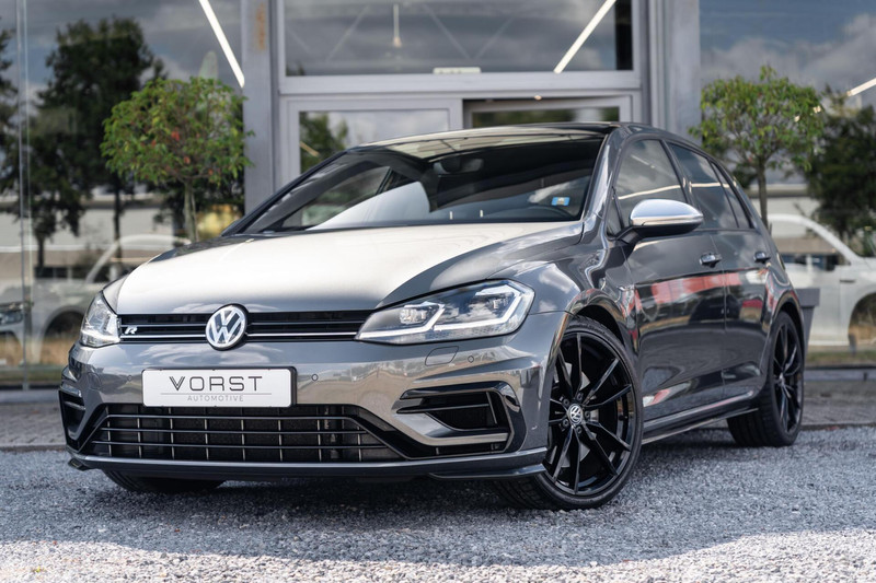 595589193-100